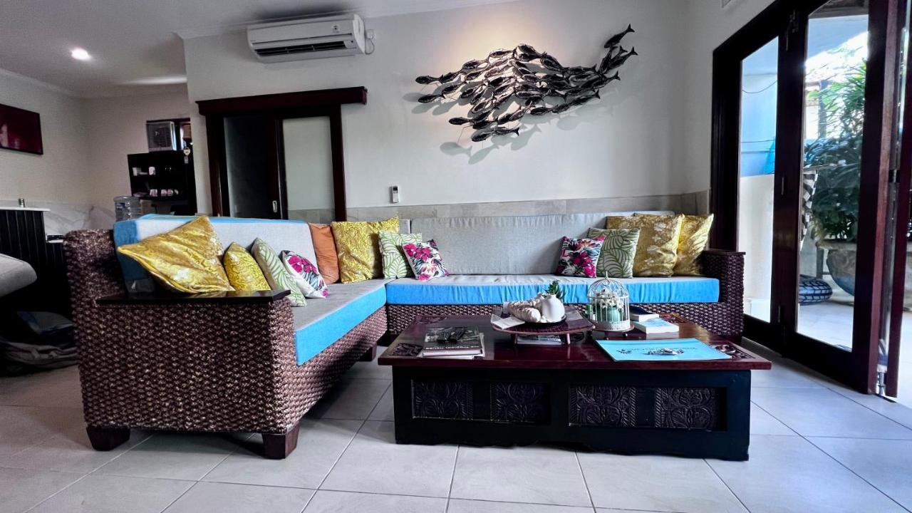 Villa Carissa Seminyak Centre, Bali By Le Ciel Hospitality Exterior photo