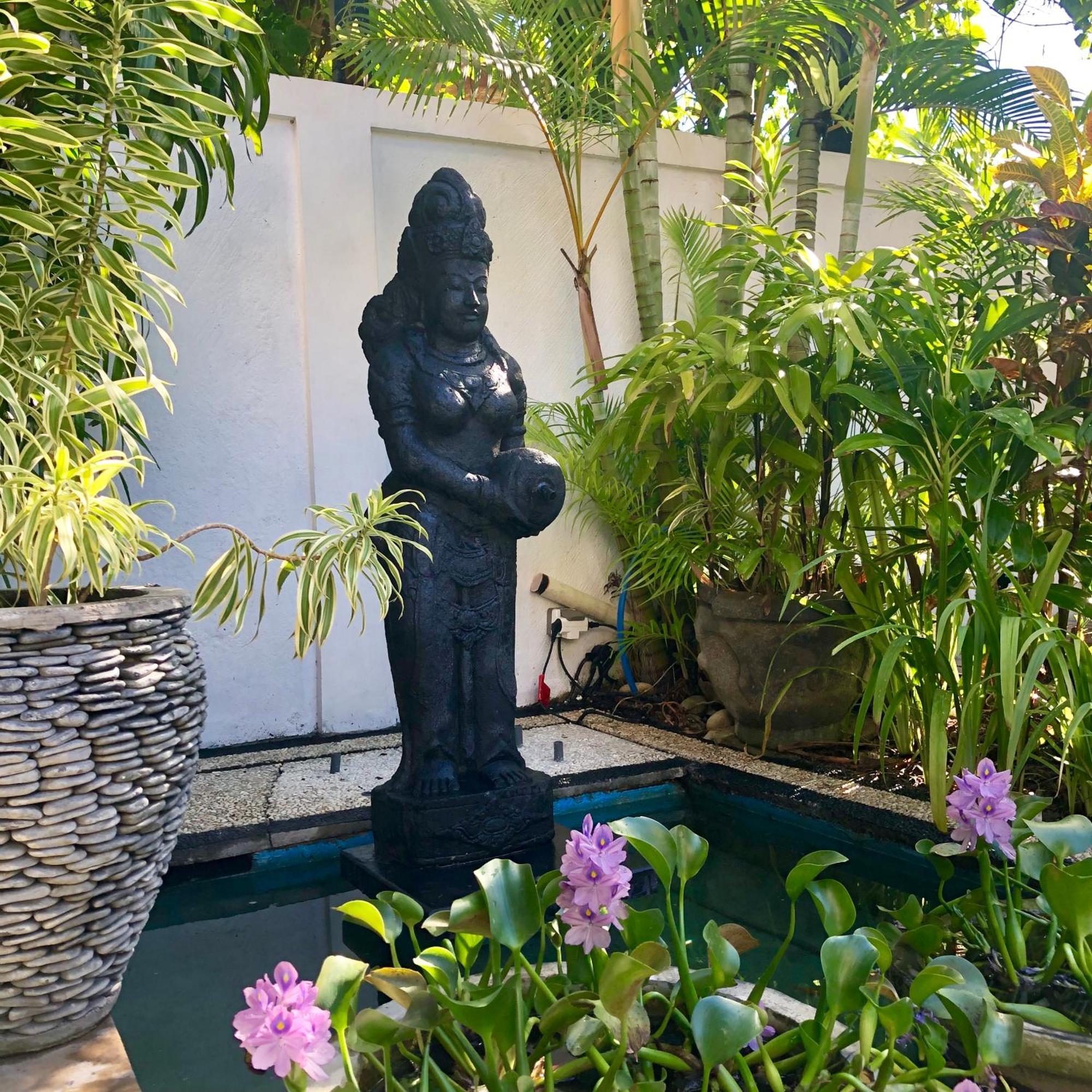 Villa Carissa Seminyak Centre, Bali By Le Ciel Hospitality Exterior photo